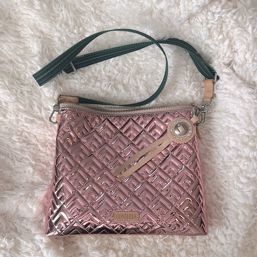 Gently used Consulea QUINN DOWNTOWN CROSSBODY
